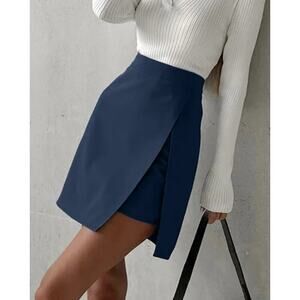 Asymmetric Layered Split Mini Skirt | Size 6